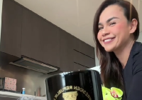 Melaney Ricardo Unboxing Bingkisan dari Presiden Prabowo Subianto, Apa Saja Isinya?