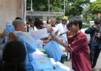5.000 Bingkisan Dibagikan untuk Warga Saat Open House Presiden Prabowo