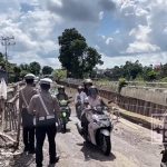 Kondisi Jalan Rusak Amuntai-Kelua Km. 1,94 Bikin Arus Balik Lebaran Macet