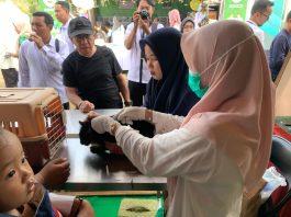 DKP3 Gelar Vaksinasi Rabies Gratis di Expo Balangan 2025, Pecinta Hewan Serbu Stand
