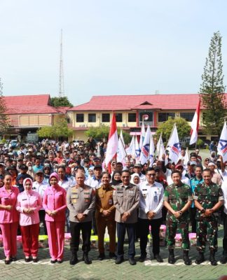 Ratusan Buruh Banjiri Mapolresta Banjarmasin Meriahkan Peringatan Hari Buruh Internasional 2025!