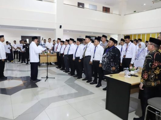 Gubernur Kalsel Resmi Lantik PPIH Kalsel, Pesan Layani Jemaah dengan Baik