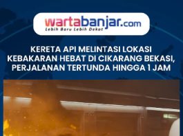 VIDEO - Kereta Api Melintasi Lokasi Kebakaran Hebat di Cikarang Bekasi, Perjalanan Tertunda hingga 1 Jam