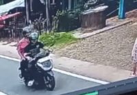 Jambret Kalung Emas di Kelampayan Terekam CCTV