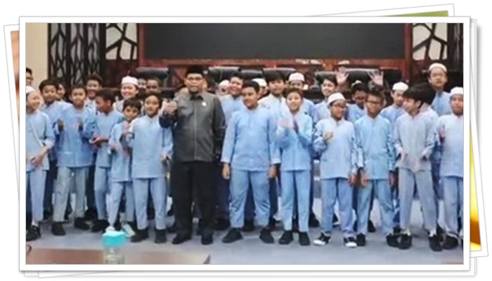 Serunya 81 Siswa SDIT Nurul Fikri Outing Class DPRD Banjarmasin: “Kursinya Nyaman dan Empuk!”