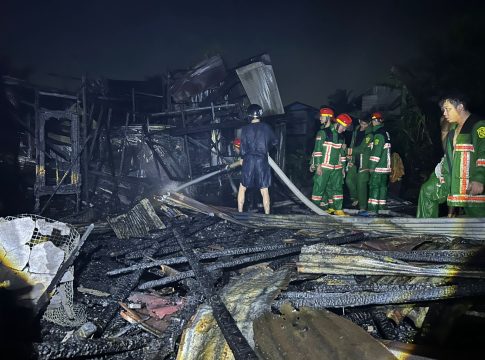 BREAKING NEWS Api Berkobar di Antasan Kecil Timur