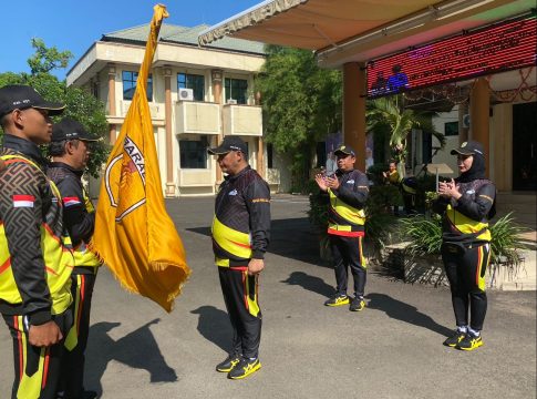 Bupati HST Lepas 116 Kontingen ke POPDA Kalsel 2025, Dorong Atlet Junjung Sportivitas