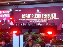 BREAKING NEWS Hj Erna Lisa Halaby dan Wartono Ditetapkan Sebagai Wali Kota dan Wakil Wali Kota Banjarbaru