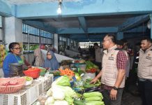 Kunjungi Pasar Pandu, Tim Satgas Pangan Polda Kalsel Kembali Pantau Stabilitas Harga dan Stok Pangan di Banjarmasin