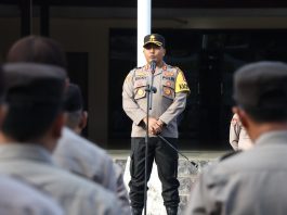 Kapolres Tanah Laut Tekankan Etos Kerja dan Keselamatan Lalu Lintas: “Lebih Baik Terlambat daripada Celaka”