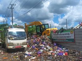 TPS Jalan Golf Banjarbaru Menggunung Sampah, Warga Resah dan DPRD Minta Solusi Konkret