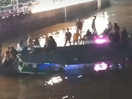 Ini Penyebab Kapal Wisata Karam di Bawah Jembatan Pasar Lama