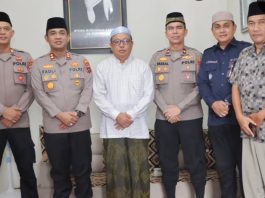 Kapolres Banjar Kunjungi Guru H Sa'duddin di Sekumpul