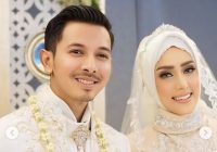 Rayakan 8 Tahun Pernikahan dengan Sonny Septian, Fairuz A Rafiq Posting ini