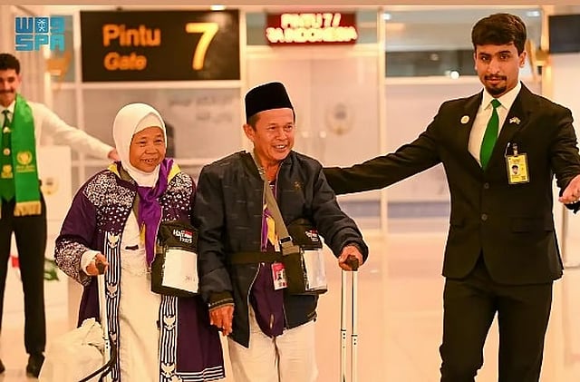 gulfnews_2025-05-18_byb2ohrv_InDONESIA1