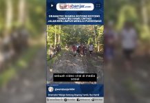 VIDEO - Dramatis! Warga Gotong Royong Tandu Ibu Hamil Lintasi Jalan Berlumpur Menuju Puskesmas