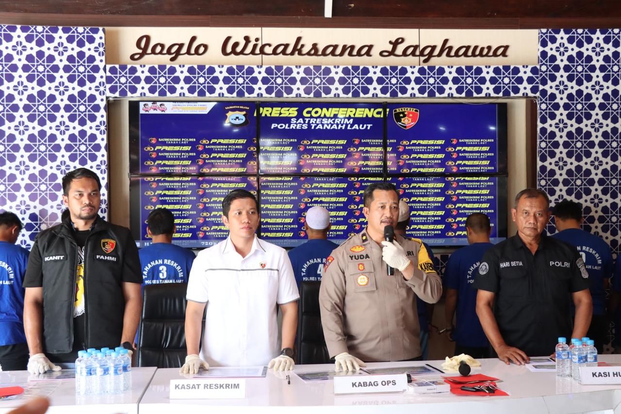 polres tanah laut1
