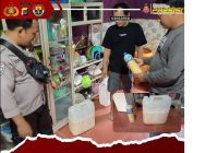 Polsek Pulau Laut Tengah Amankan Penjual Miras Tradisional di Desa Mekarpura