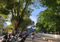 Hari Libur, Lapangan Dwi Warna Barabai Dipadati Warga dari Anak-Anak hingga Lansia