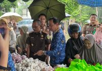 Pasar Murah Disperindag Balangan dan Kejaksaan Negeri Diserbu Warga