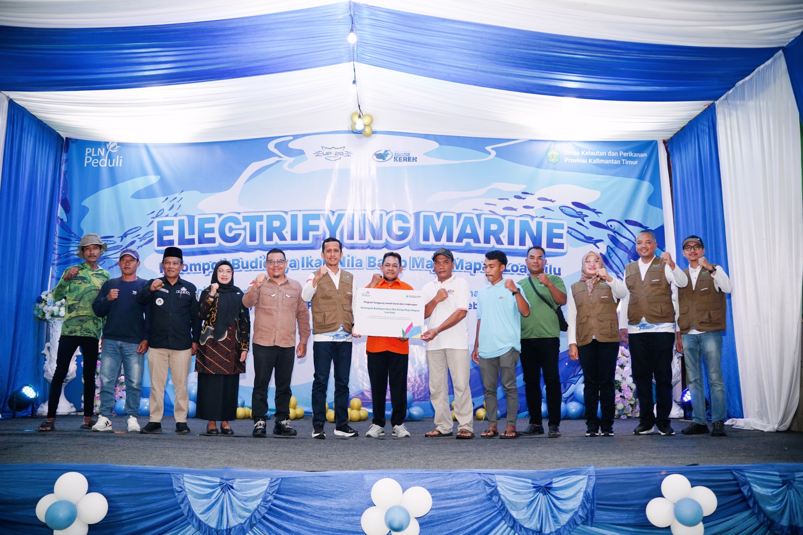 Tingkatkan Panen Tambak Nila di Sungai Mahakam, PT PLN (UIP3B) Kalimantan Serahkan Bantuan Aerator listrik