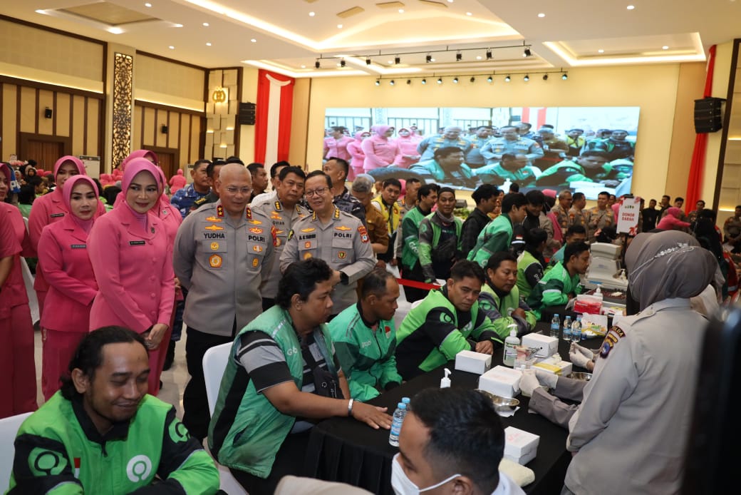 Sambut Hari Bhayangkara ke-79, Polda Kalsel Gelar Bakti Kesehatan dan Sosial untuk Ribuan Warga