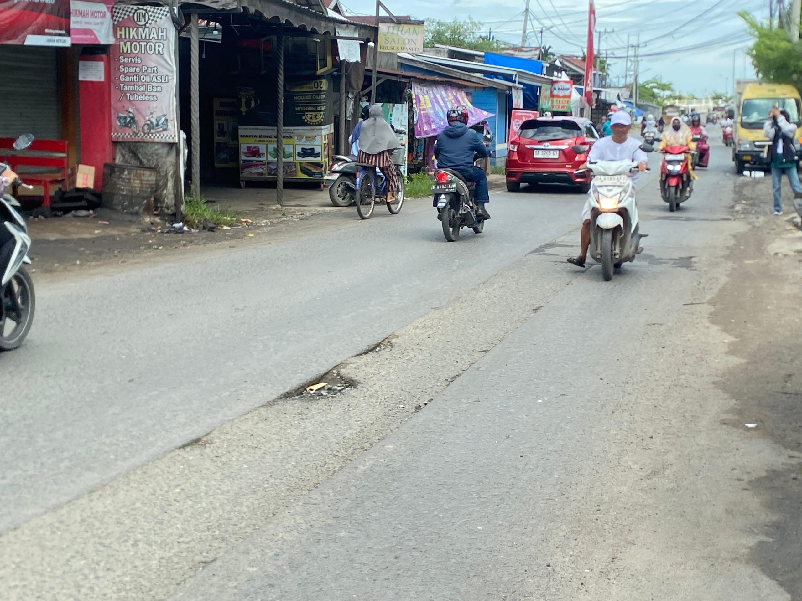 Lubang Maut di Perempatan HKSN Banjarmasin Telan Korban, Warga Desak Pemerintah Bertindak