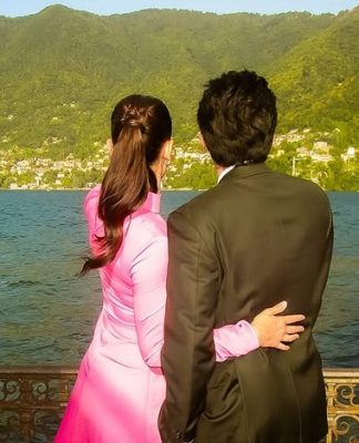 Gegara Foto Maxime Bouttier dari Belakang ini, Warganet Mengira Luna Maya Foto Bareng Reino Barack