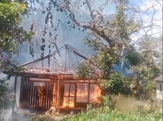 Rumah Terbakar di RT 2 Kelua Tanjung