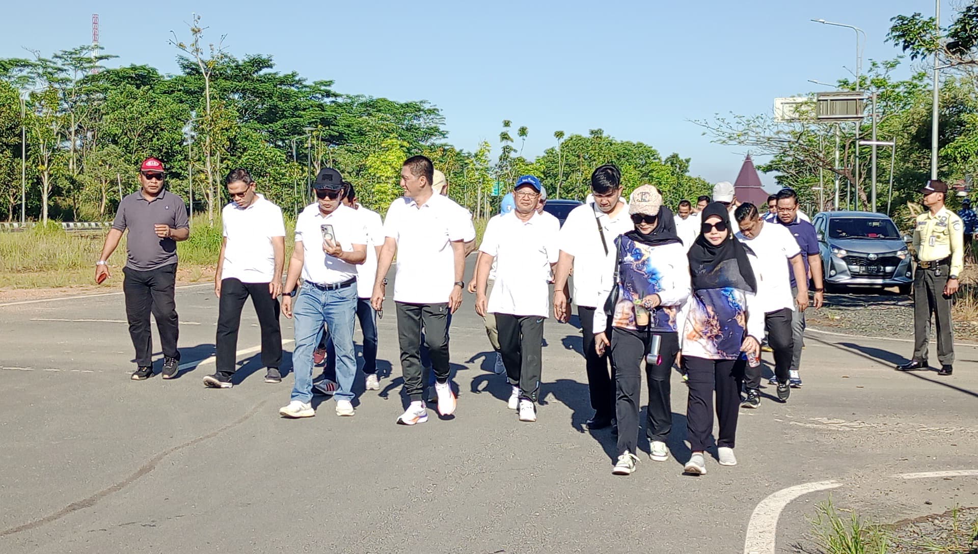 Bank Kalsel Gelar Jalan Santai Bersama ASN Pemprov Kalsel Sambil Kenalkan Kantor Baru