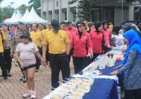 Warga Serbu 3.550 Porsi Makanan Gratis dari Polda Kalsel di Car Free Day Banjarmasin