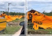 VIRAL! Jembatan di Sampit Diselimuti Kain Kuning, Warga Percaya Dijaga Tiga Ular Gaib Raksasa