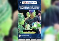 VIDEO - Saweran Anti Mainstream! Elvy Sukaesih Dapat Gula & Pisang di Atas Panggung