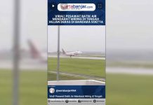 VIDEO - Viral! Pesawat Batik Air Mendarat Miring di Tengah Hujan Deras di Bandara Soetta