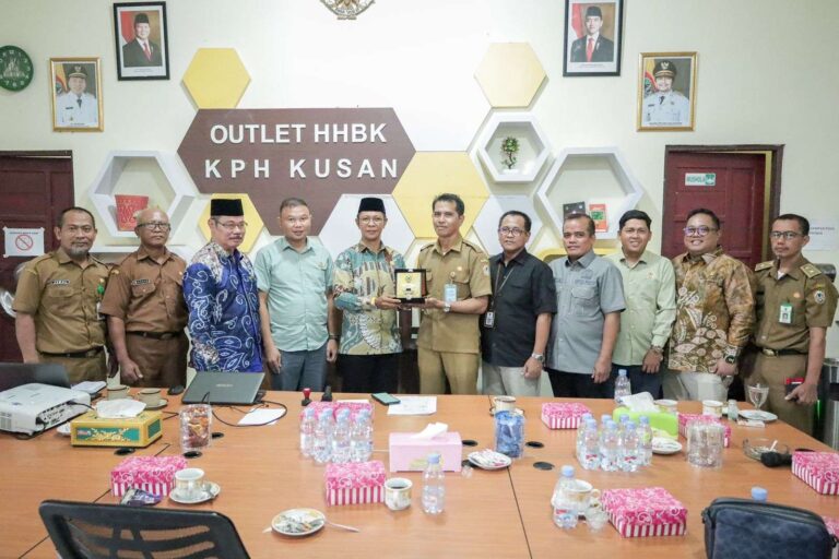 Komisi II DPRD Kalsel Harapkan KPH Kusan Lebih Fokus Awasi Pembalakan Liar dan Reboisasi di Tanah Bumbu