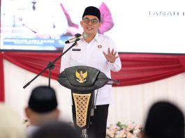 Bupati Tanah Bumbu Imbau Para Ayah Antar Anak di Hari Pertama Sekolah