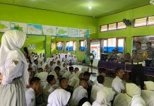 Sat Lantas Polres Tanah Laut Kepada Siswa SMA 1 Bati-Bati : Utamakan Keselamatan