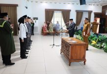 Pelantikan Pejabat Pemkab Batola, Bupati : Harus Profesional dan Penuh Dedikasi