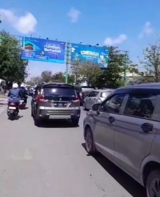Mobil Mogok Diduga Sebabkan Lalu Lintas di A. Yani Km. 9,5 Arah ke Luar Kota Banjarmasin Macet