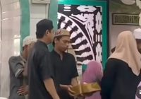 Terekam 3 Orang Diduga 'Tilep' Sumbangan dari Peziarah Kubah Datu Kelampayan