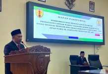 Hj. Suryatin Hidayah Resmi Dilantik Jadi Anggota DPRD HST, Bupati: Ini Amanah dari Rakyat dan Tuhan
