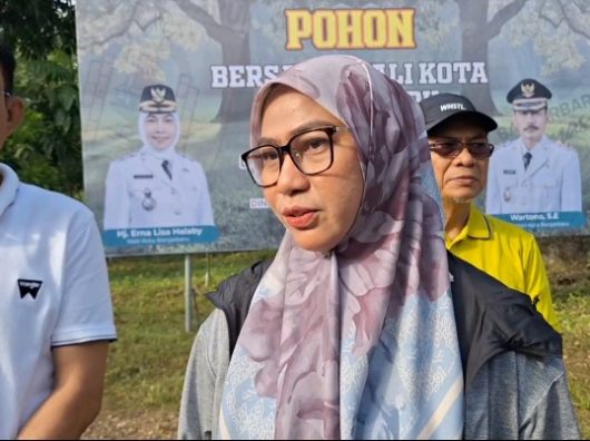 Wali Kota Banjarbaru Tanam 88 Pohon Ucapan Selamat di Taman Kehati, Simbol Komitmen Lingkungan Hijau