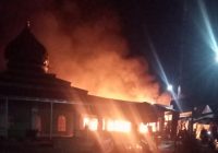 Api Berkobar di Pasar Dekat Makam Datu Qabul Tapin