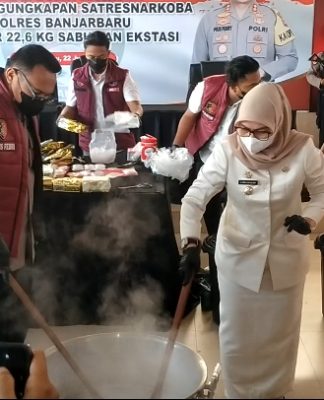 Tegas Perangi Penyakit Masyarakat, Pemko dan Polres Banjarbaru Musnahkan Barang Bukti Narkoba