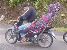 PILU! Jenazah Penyuluh KB di Donggala Diangkut Pakai Motor, Ambulans Rusak Sejak Lebaran