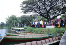 Ada Pasar Terapung di TMII, Gubernur Serahkan CSR dari Bank Kalsel