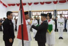 Bupati Tabalong Kukuhkan 40 Paskibraka Tangguh untuk Kibarkan Merah Putih di HUT RI ke-80