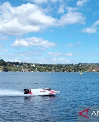 F1 Powerboat di Danau Toba 2025 Resmi Digelar, Latihan Bebas Dimulai