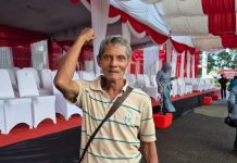 KISAH "PENJAGA LANGIT" DI PELAIHARI! Pakde Luluk, Pawang Hujan Veteran di Upacara 17 Agustus