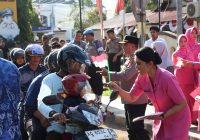 200 Bendera Merah Putih Dibagikan Polres Tanah Laut, Peringati HUT RI ke-80